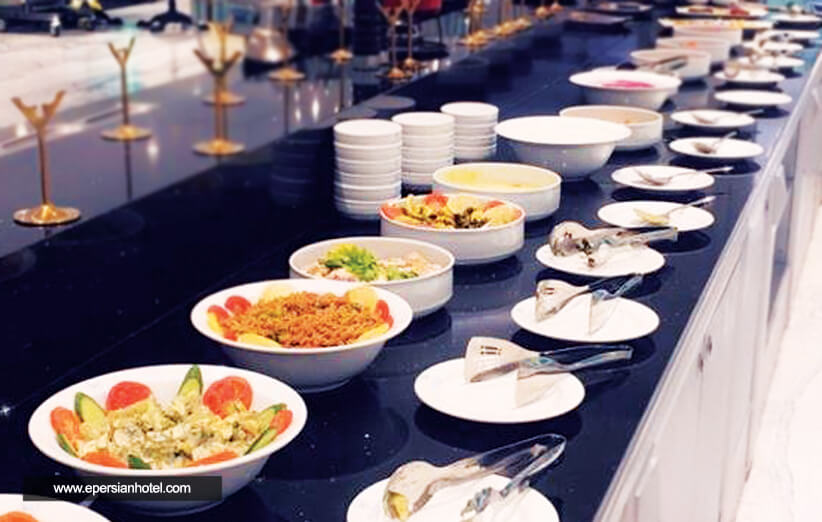 معرفی صفر تا صد کافه و رستوران هتل ویستریا تهران